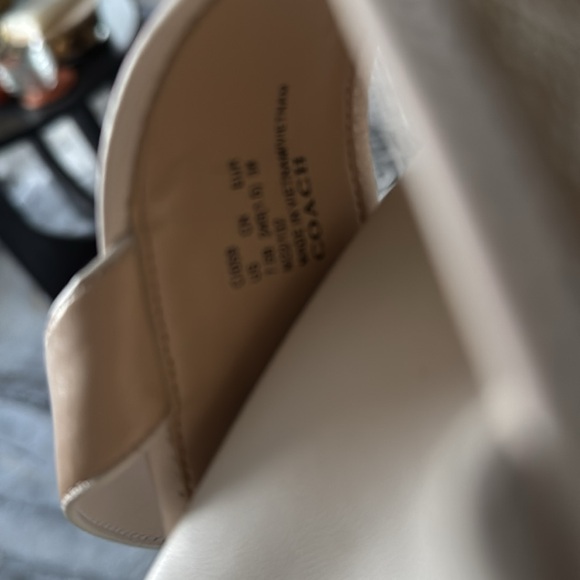 Coach sandal size US 7.58 very comfortable - Picture 6 of 7